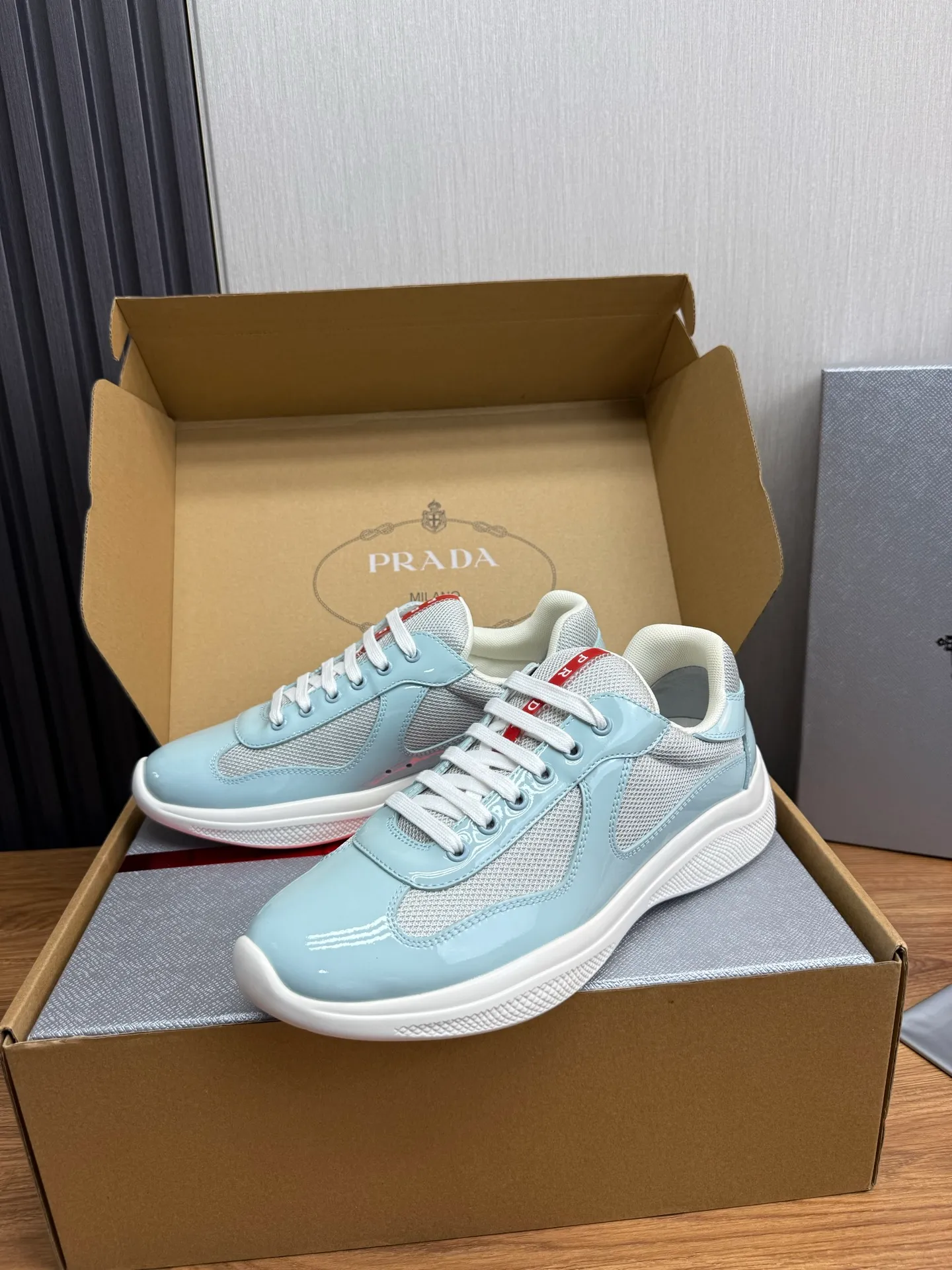 Men's shoes 640💰 [PRADA] Hot selling items🔥Must be recommended every day~~ Official website synchronized, 1:1 high quality shipments✔️ Imported cowhide fabric, rubber material + cowhide lining, original bottom, high-end airplane box packaging🎁 38-45 (38.45 custom-made, non-returnable)